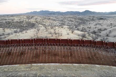 Alejandro Prieto | Die Mauer des Todes | The wall of death